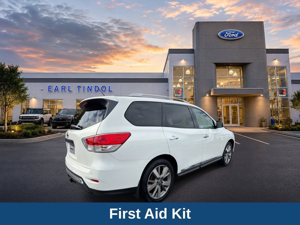 Used 2014 Nissan Pathfinder Platinum w/ Cargo Package FWD image 8