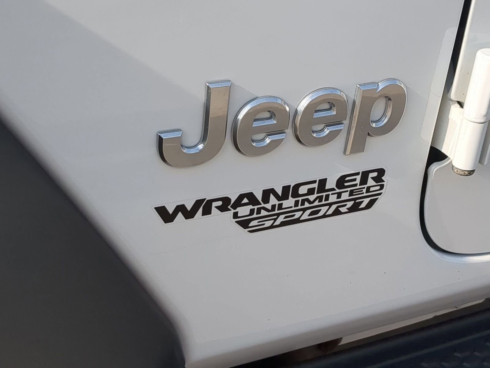 Used 2018 Jeep Wrangler Unlimited Sport S image 14