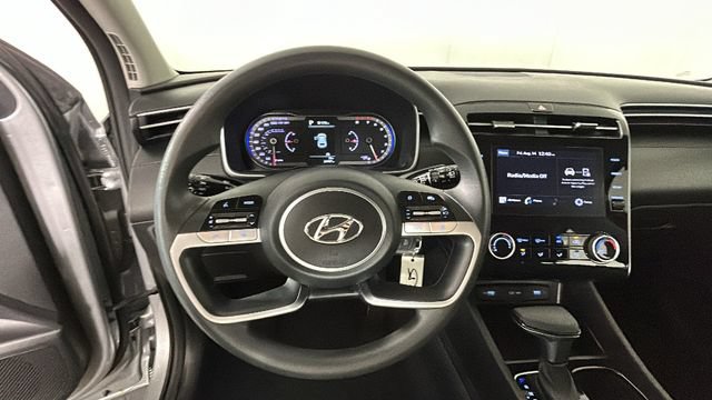 Certified 2023 Hyundai Tucson SE FWD image 15