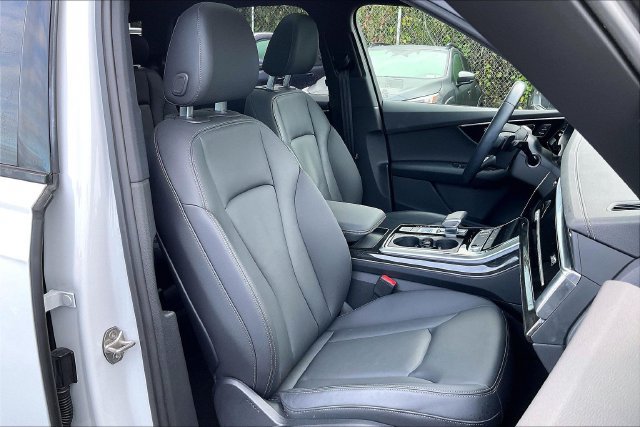 Certified 2026 Audi Q7 3.0T Premium w/ Convenience Plus Package AWD/4WD image 7