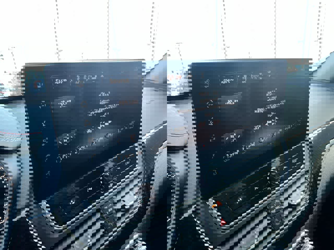 Used 2023 Nissan Altima 2.5 SR w/ SR Premium Package image 16