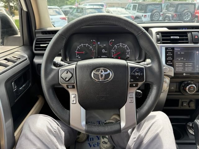 Used 2020 Toyota 4Runner SR5 Premium w/ Moonroof Package AWD/4WD image 12