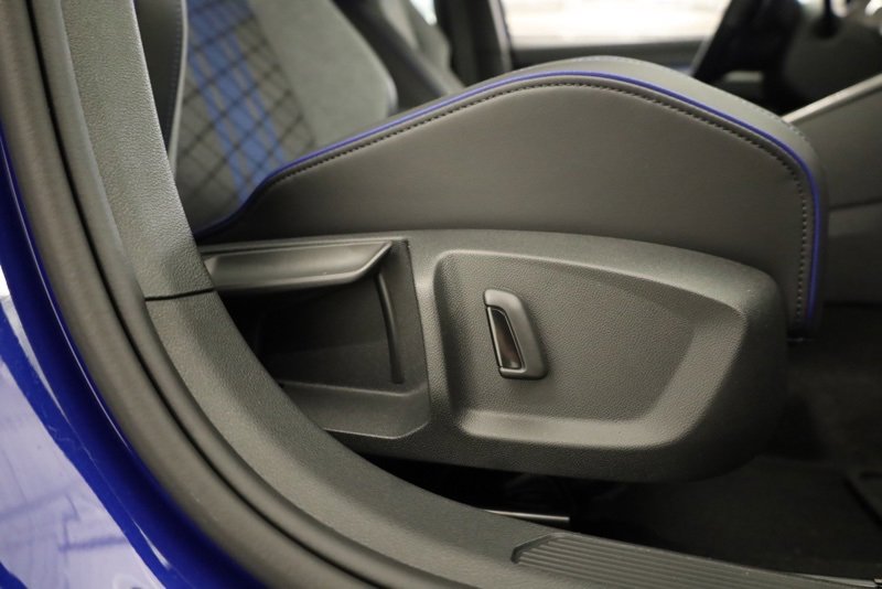 New 2026 Volkswagen Golf w/ Euro Style Package image 34