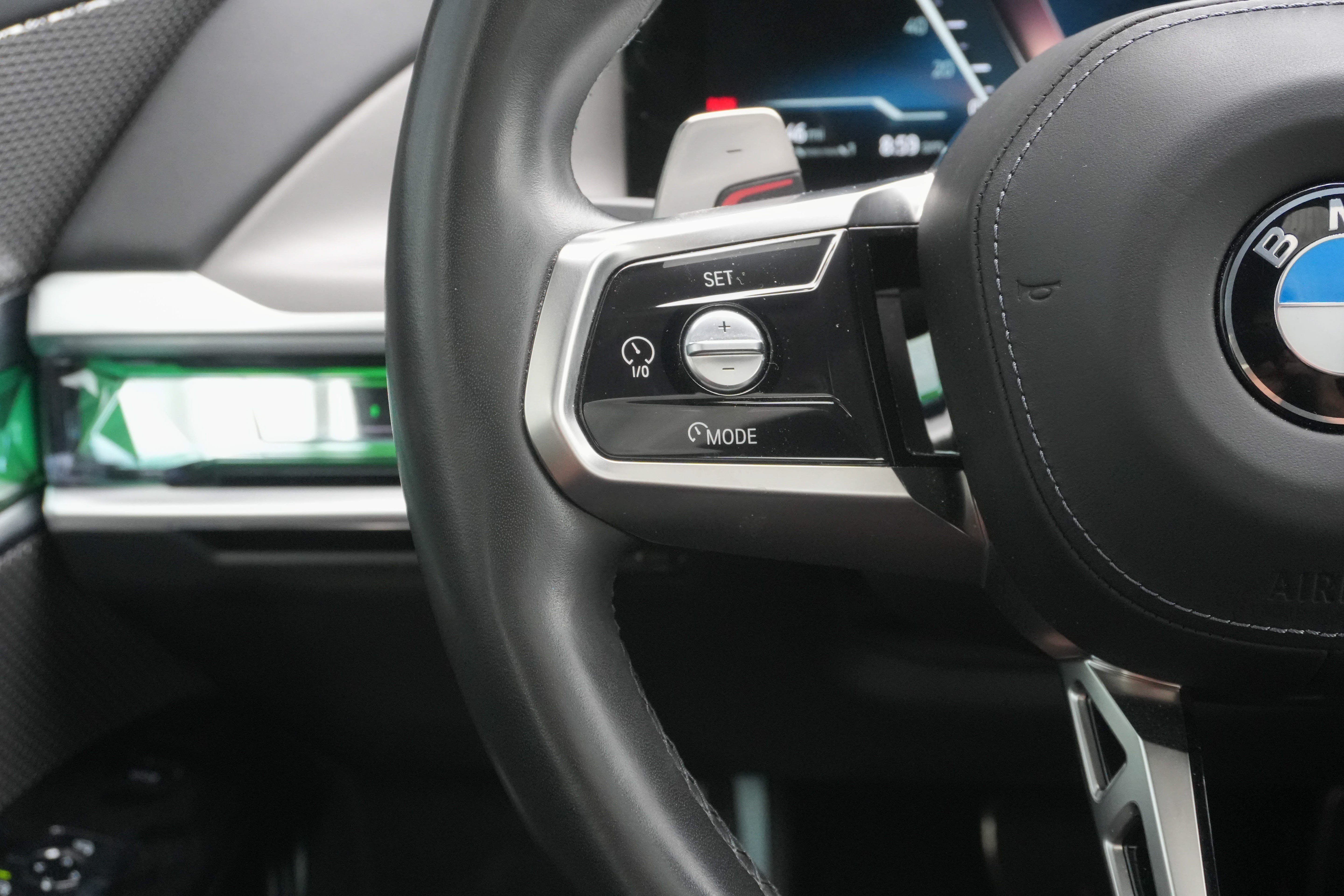 Certified 2023 BMW 740i RWD image 18