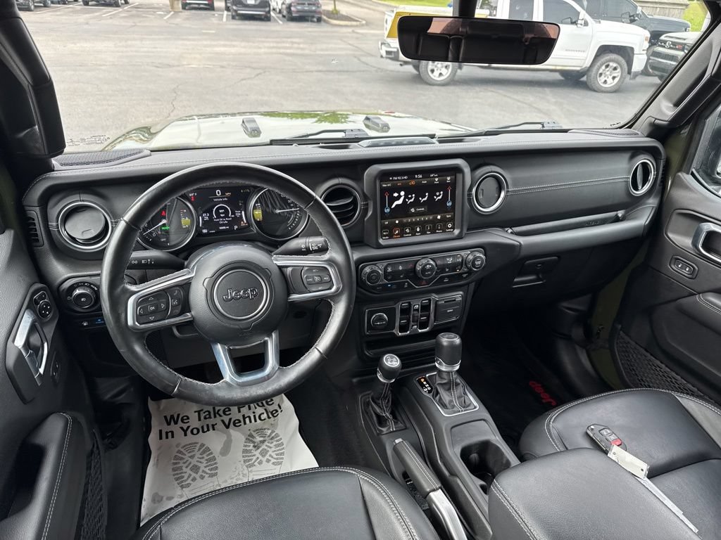Used 2022 Jeep Wrangler Unlimited Sahara w/ Cold Weather Group AWD/4WD image 36