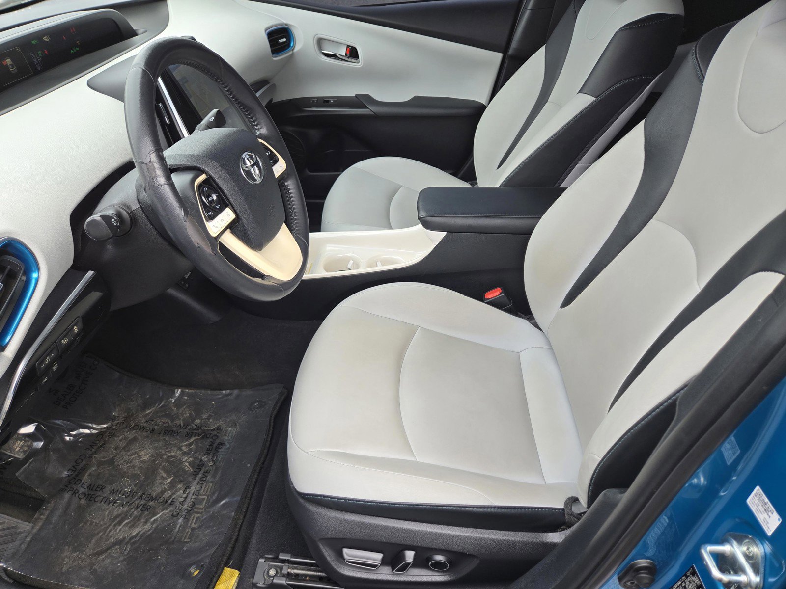 Used 2017 Toyota Prius Prime Advanced image 13