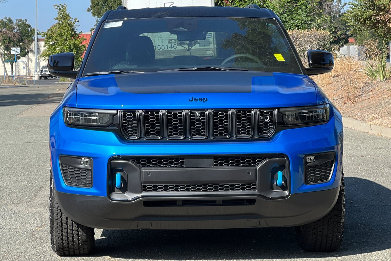 New 2023 Jeep Grand Cherokee Trailhawk w/ Advanced Protech Group II image 8