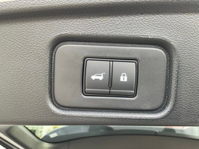 New 2025 Nissan Pathfinder SV AWD/4WD image 10
