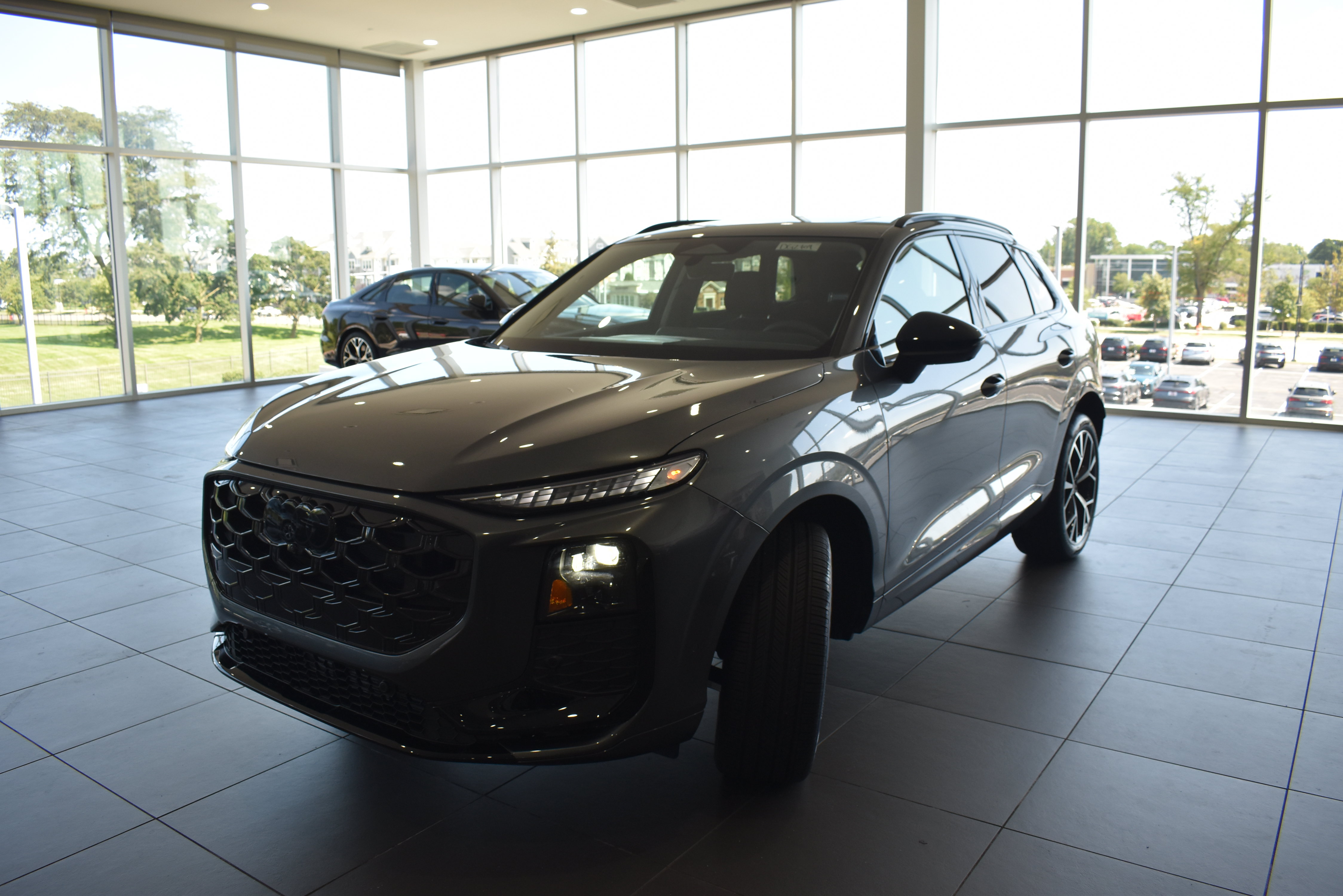New 2026 Audi Q3 quattro 2.0T AWD/4WD image 3