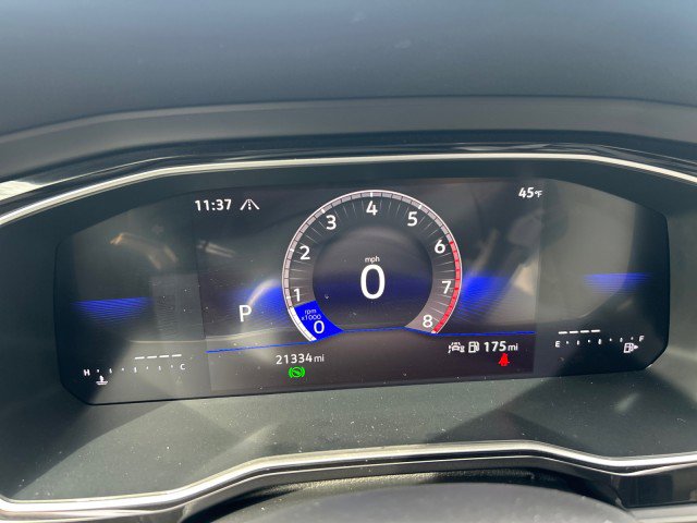 Used 2024 Volkswagen Jetta SE image 13