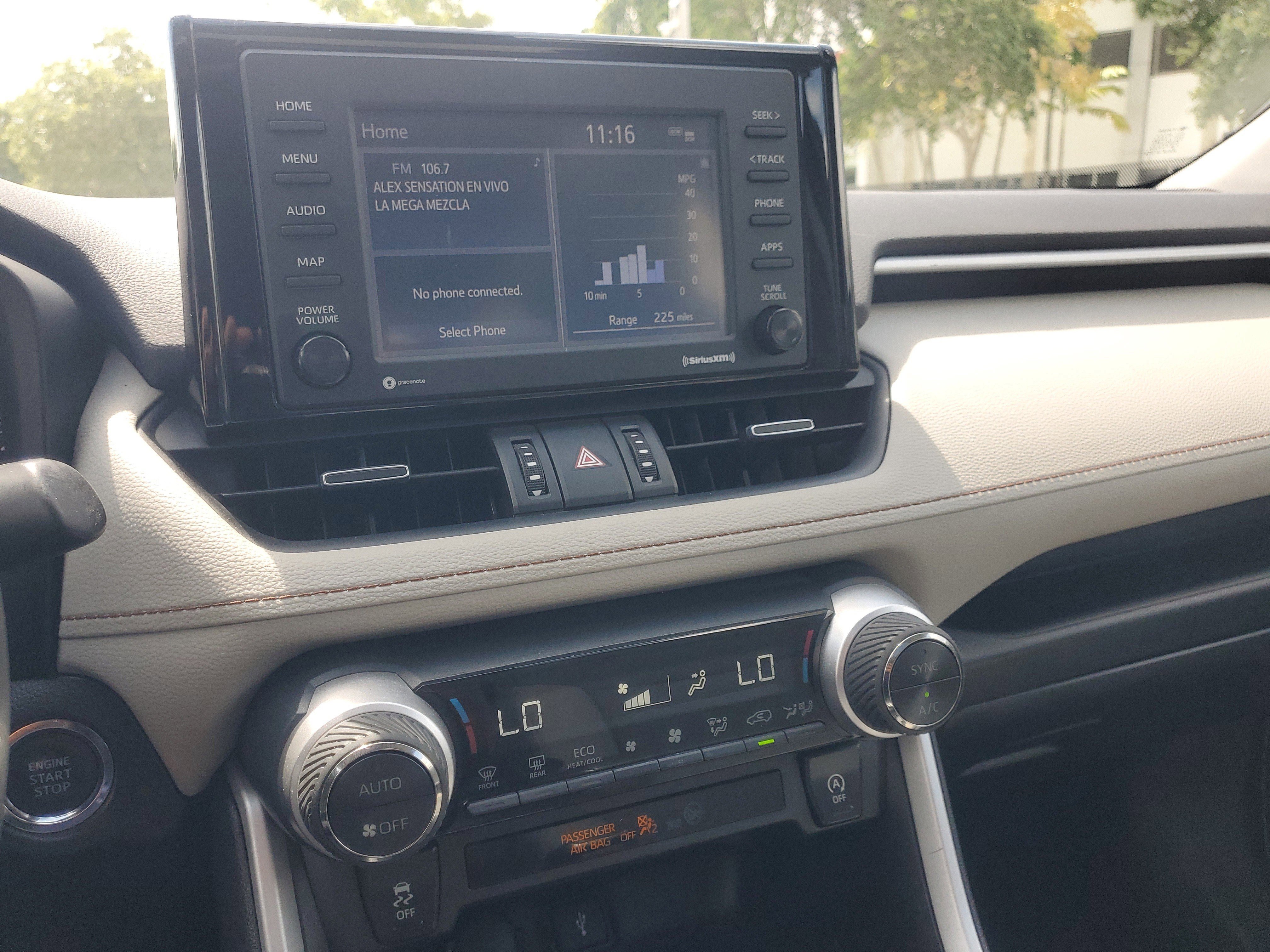 Used 2021 Toyota RAV4 XLE Premium FWD image 27