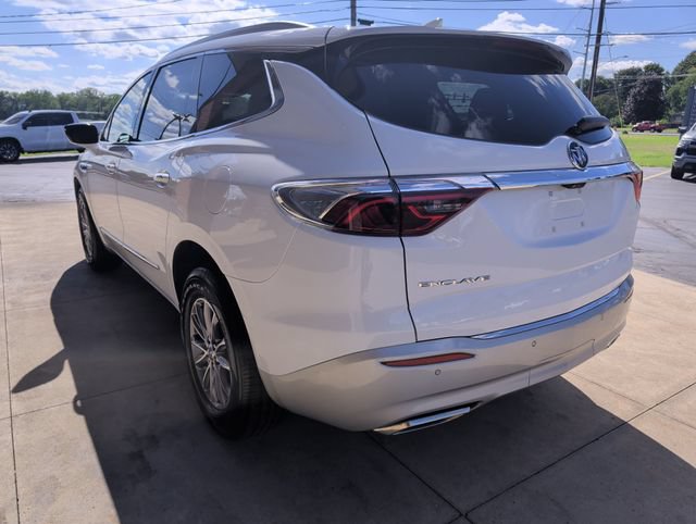 Used 2024 Buick Enclave Essence w/ Technology Package FWD image 6