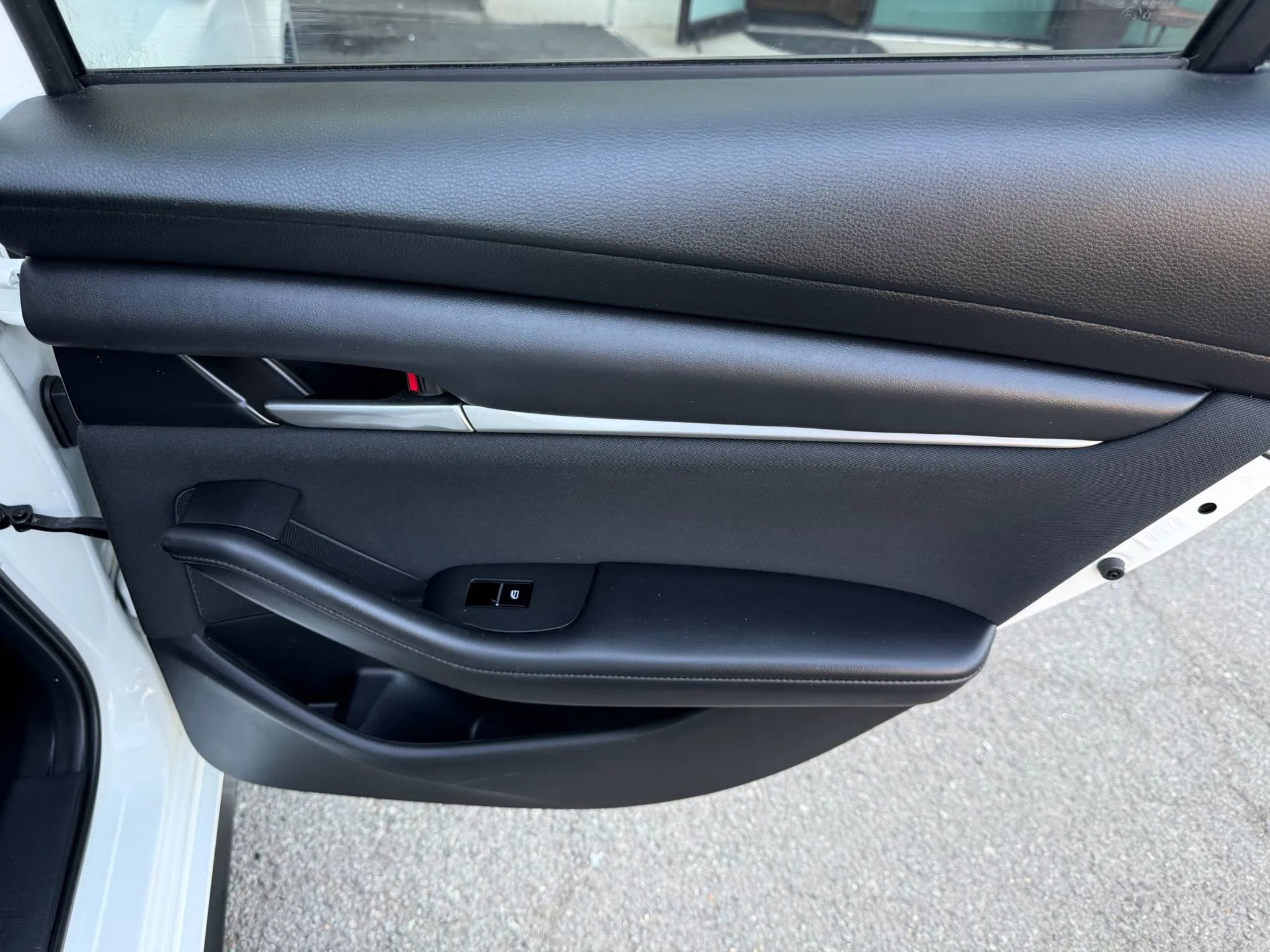 Used 2021 MAZDA MAZDA3 s image 18