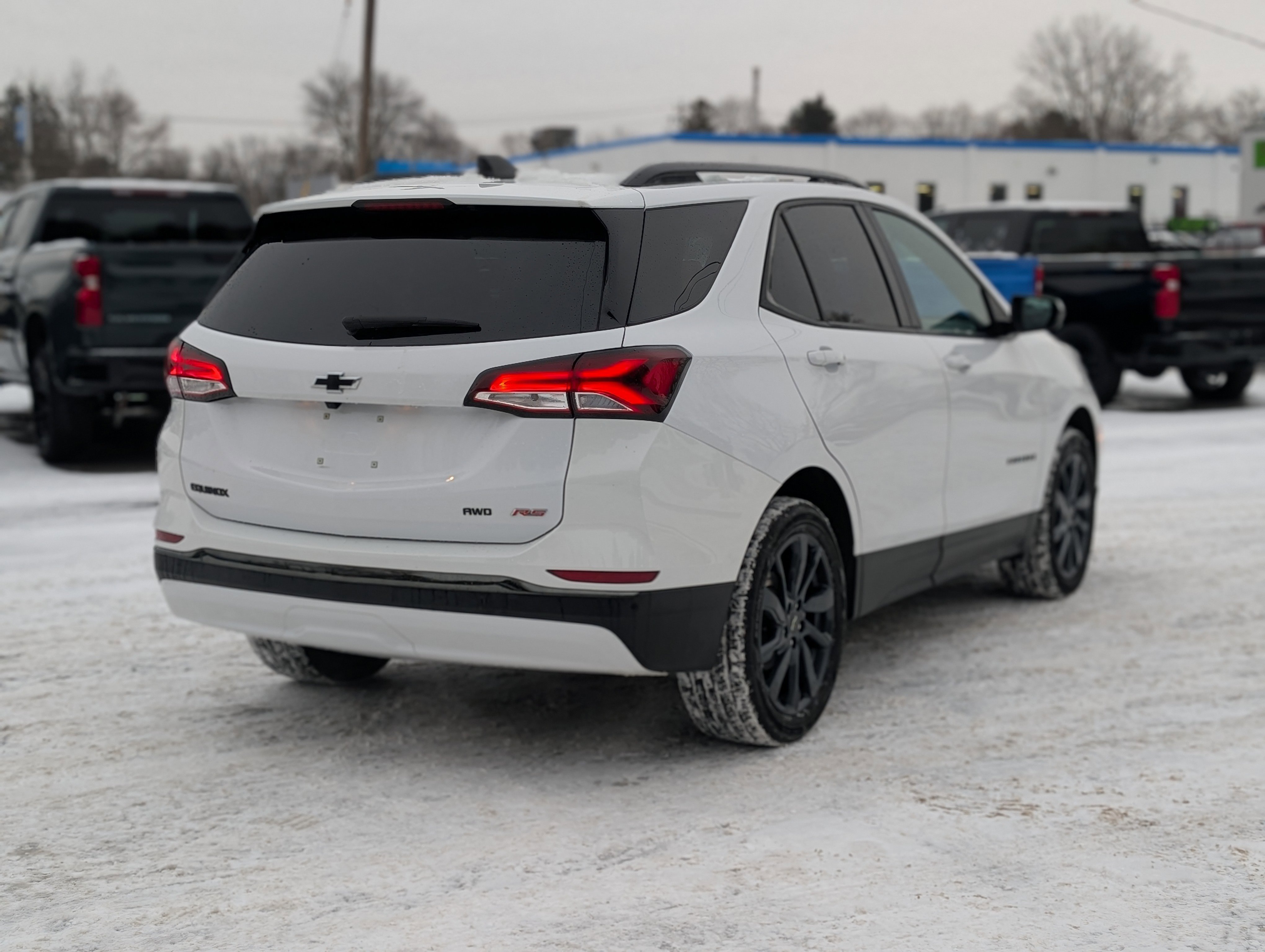 Used 2023 Chevrolet Equinox RS image 9