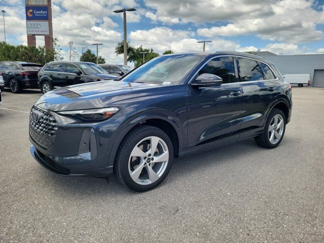 Certified 2025 Audi Q5 Premium Plus w/ Premium Plus image 4