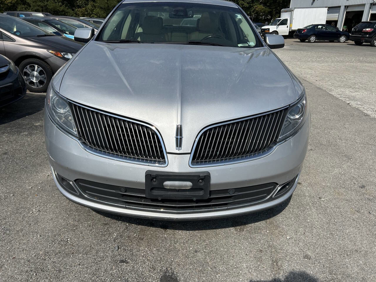 Used 2014 Lincoln MKS FWD image 7