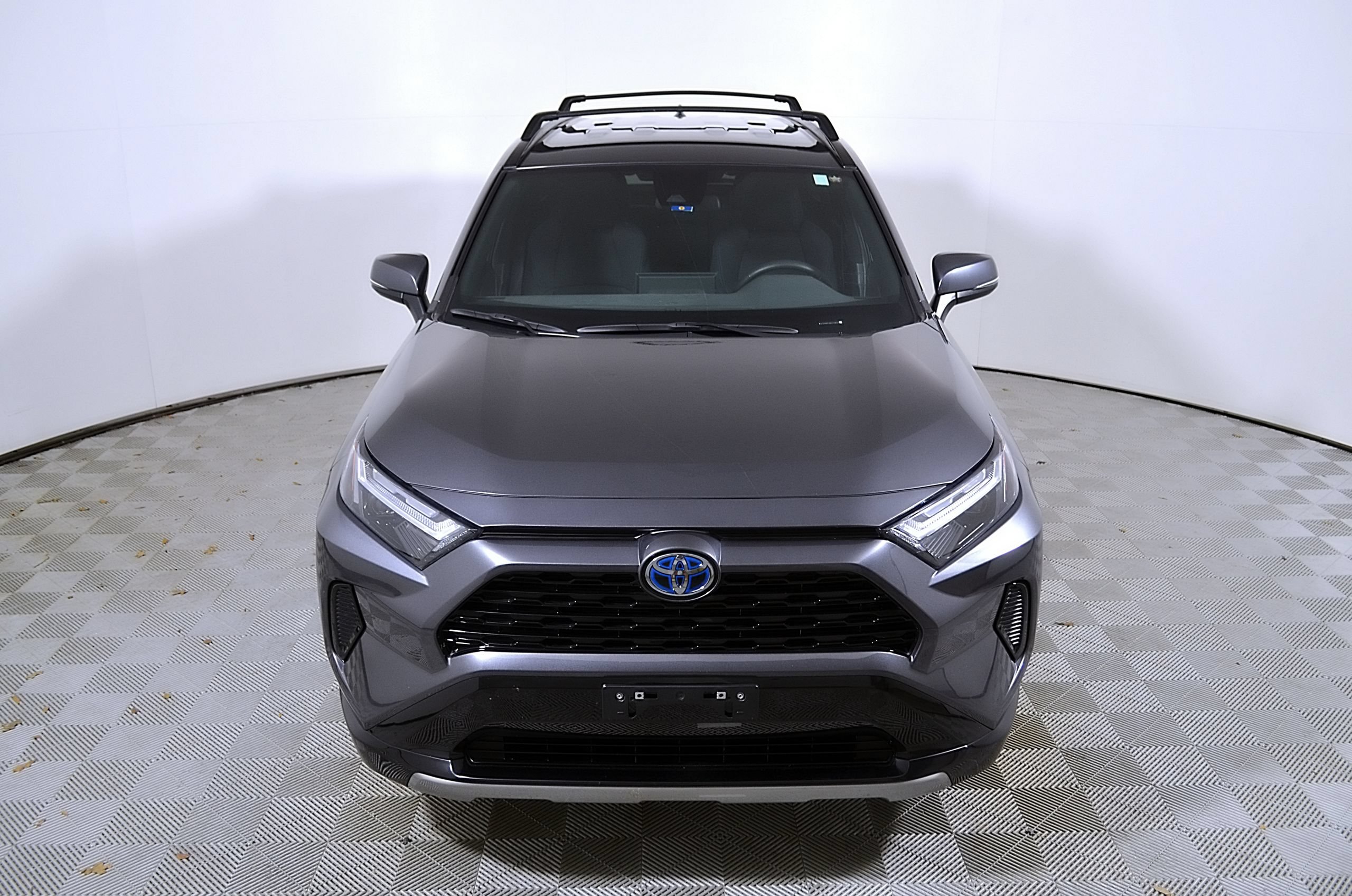 Used 2024 Toyota RAV4 SE AWD/4WD image 4