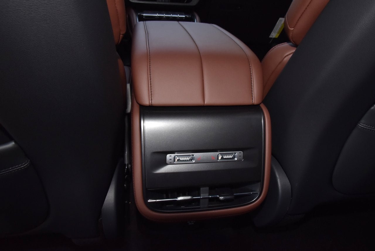 New 2026 Lincoln Nautilus Reserve AWD/4WD image 18