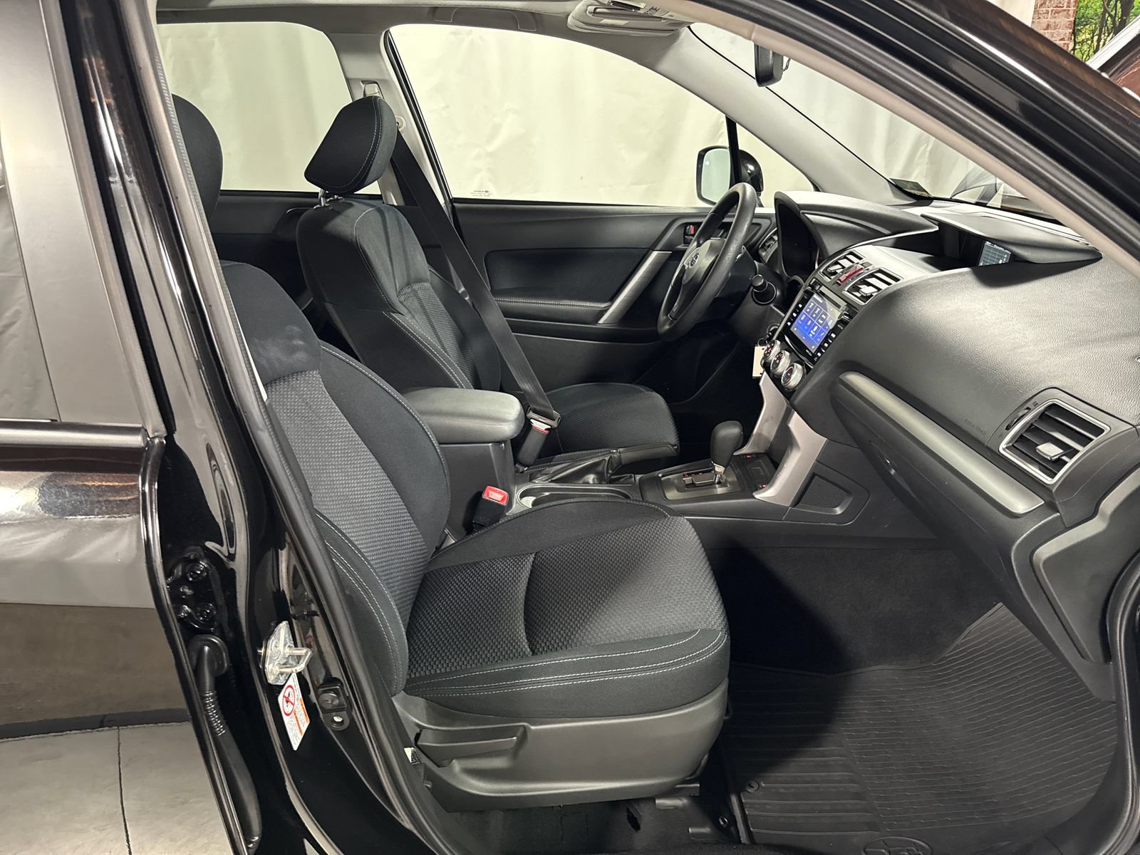 Used 2016 Subaru Forester 2.5i Premium w/ Popular Package #2 AWD/4WD image 25