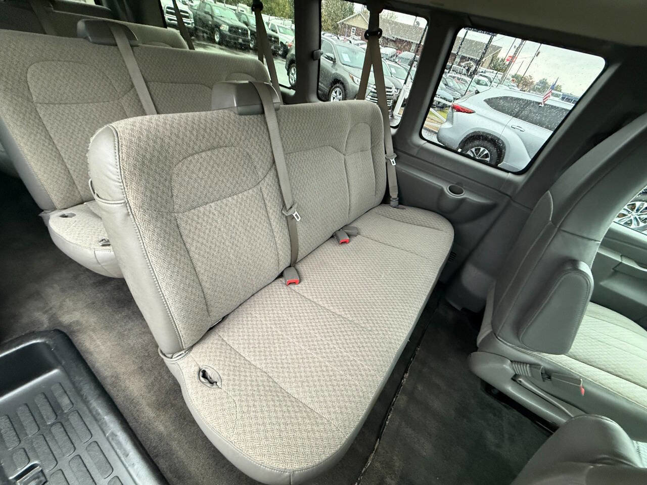 Used 2017 Chevrolet Express 3500 LT w/ LT Preferred Equipment Group image 11