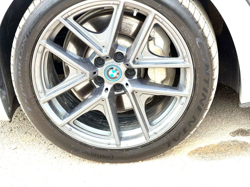Used 2023 BMW i4 eDrive35 w/ Premium Package RWD image 19