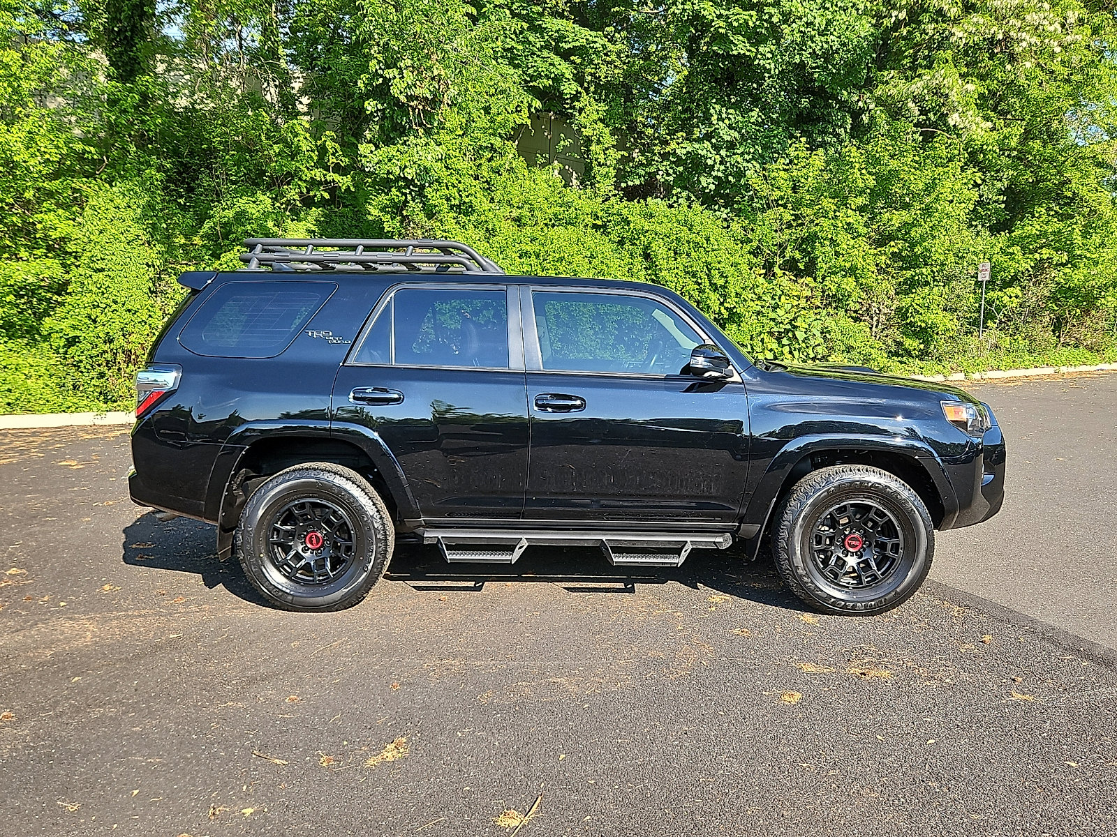 Used 2024 Toyota 4Runner TRD Off-Road Premium w/ TRD Black Wheel Package (TMS) AWD/4WD image 7