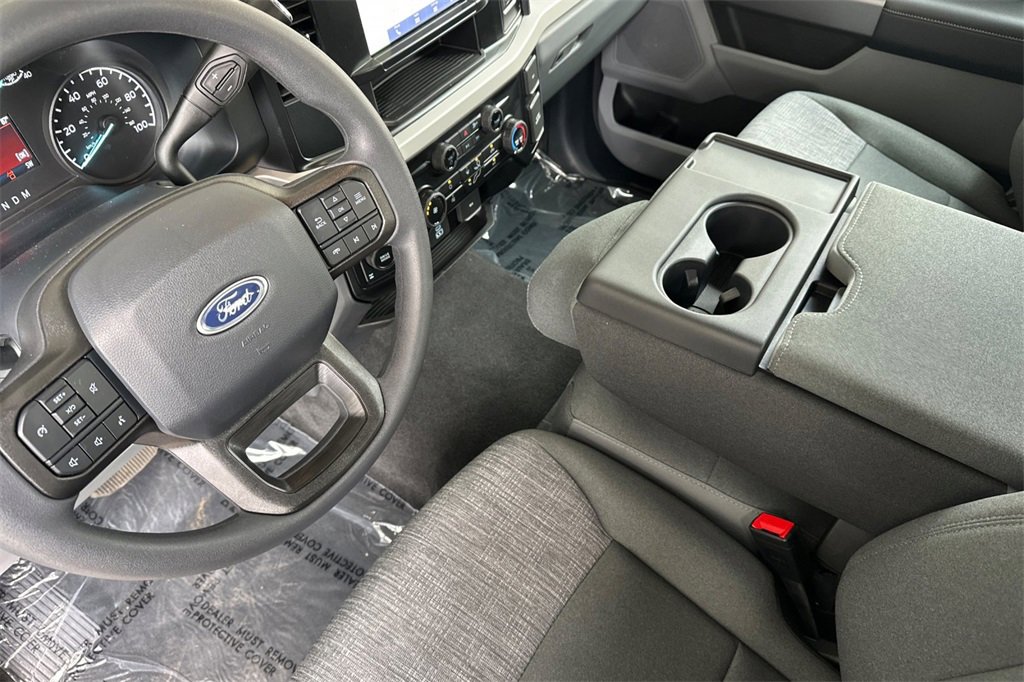 New 2025 Ford F250 XLT w/ FX4 Off-Road Package image 7