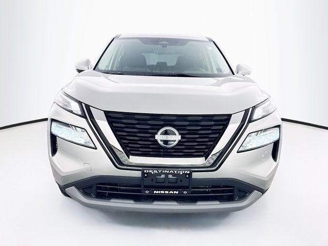 Used 2022 Nissan Rogue SV AWD/4WD image 2