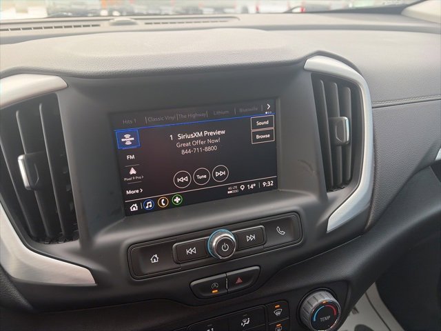 Used 2024 GMC Terrain SLE image 13