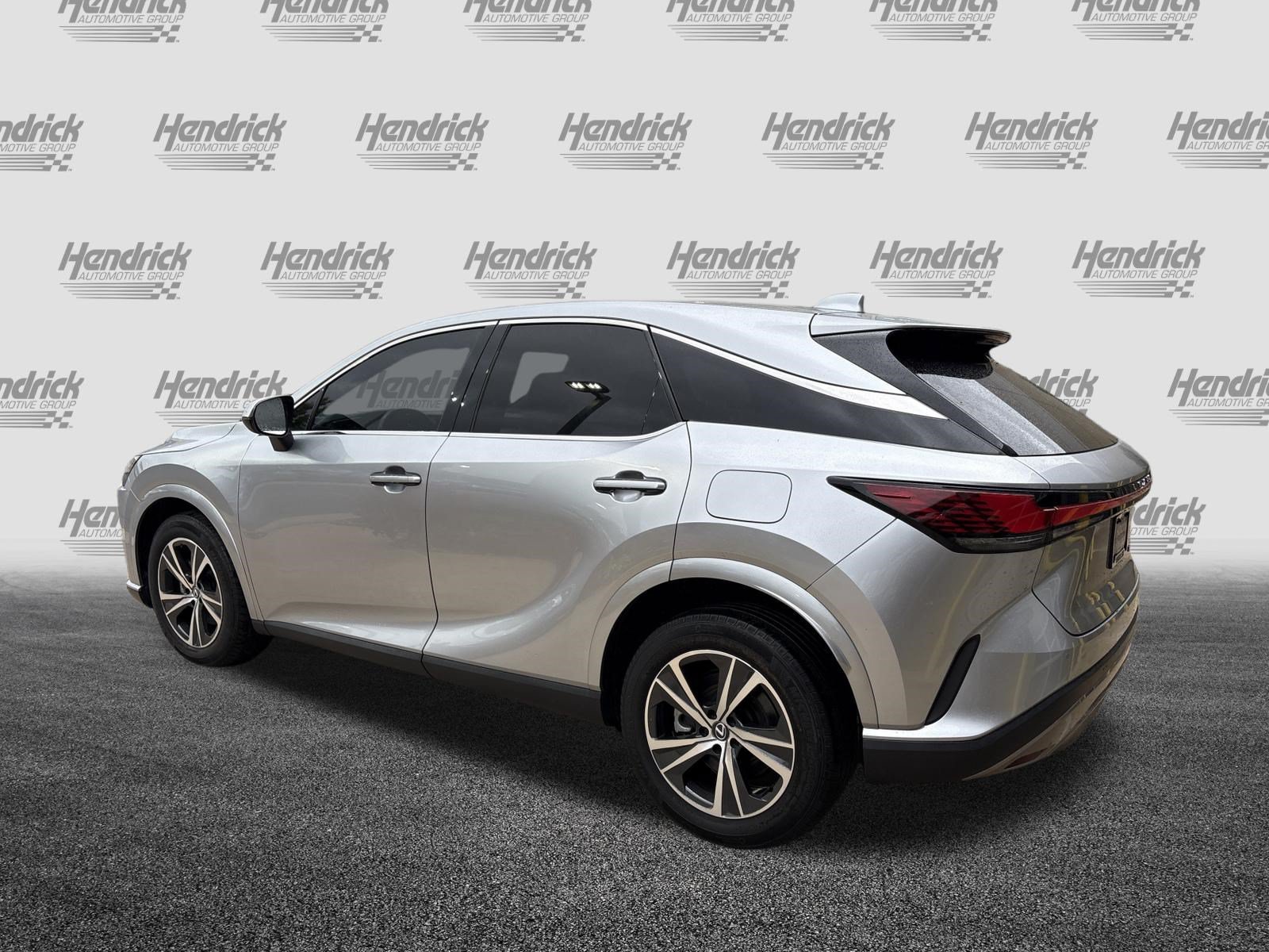 Used 2024 Lexus RX 350 FWD w/ Technology Package image 8
