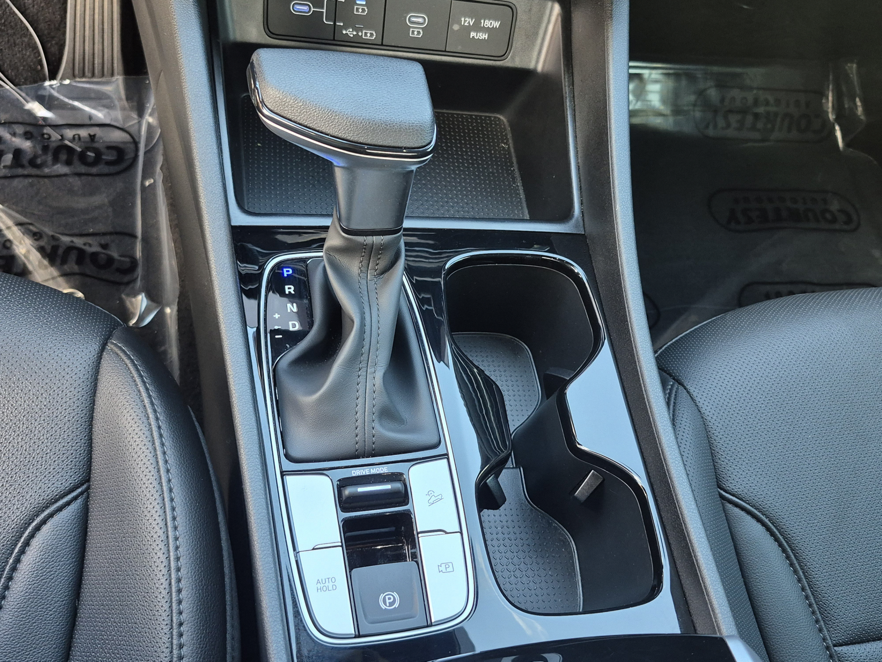 Certified 2025 Hyundai Santa Cruz SEL FWD image 23