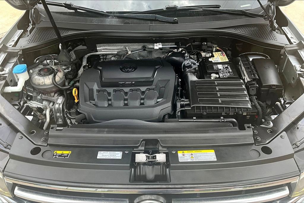 Used 2022 Volkswagen Tiguan SE image 13