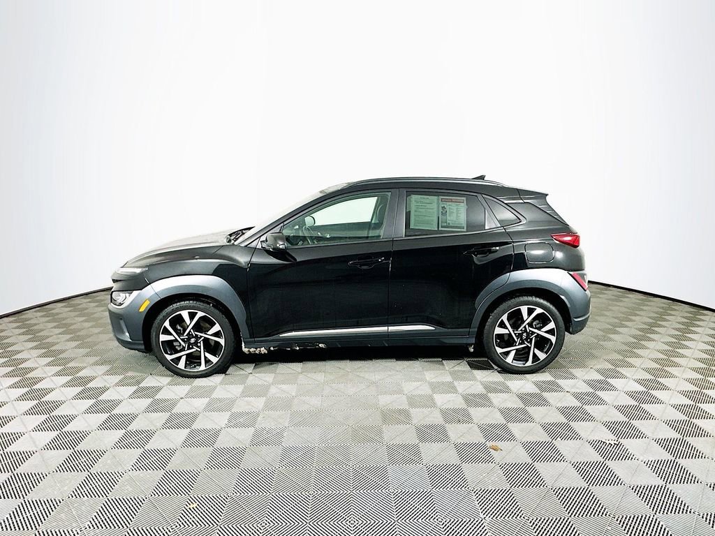 Used 2023 Hyundai Kona Limited w/ Cargo Package image 6
