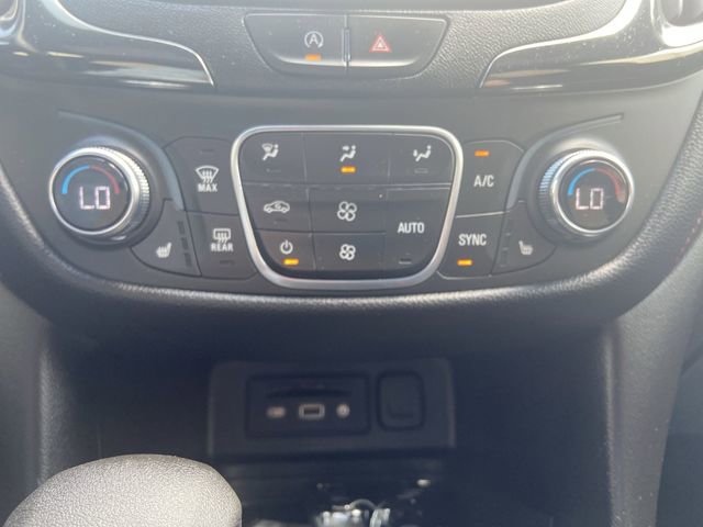 Used 2022 Chevrolet Equinox RS image 19