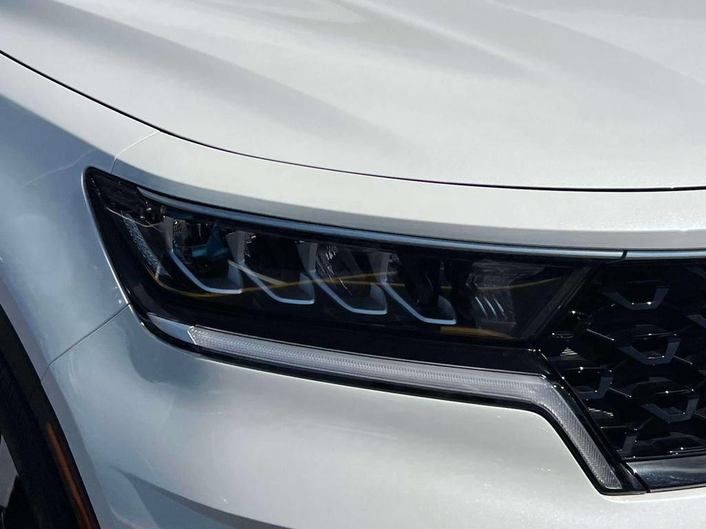 Certified 2023 Kia Sorento EX AWD/4WD image 9