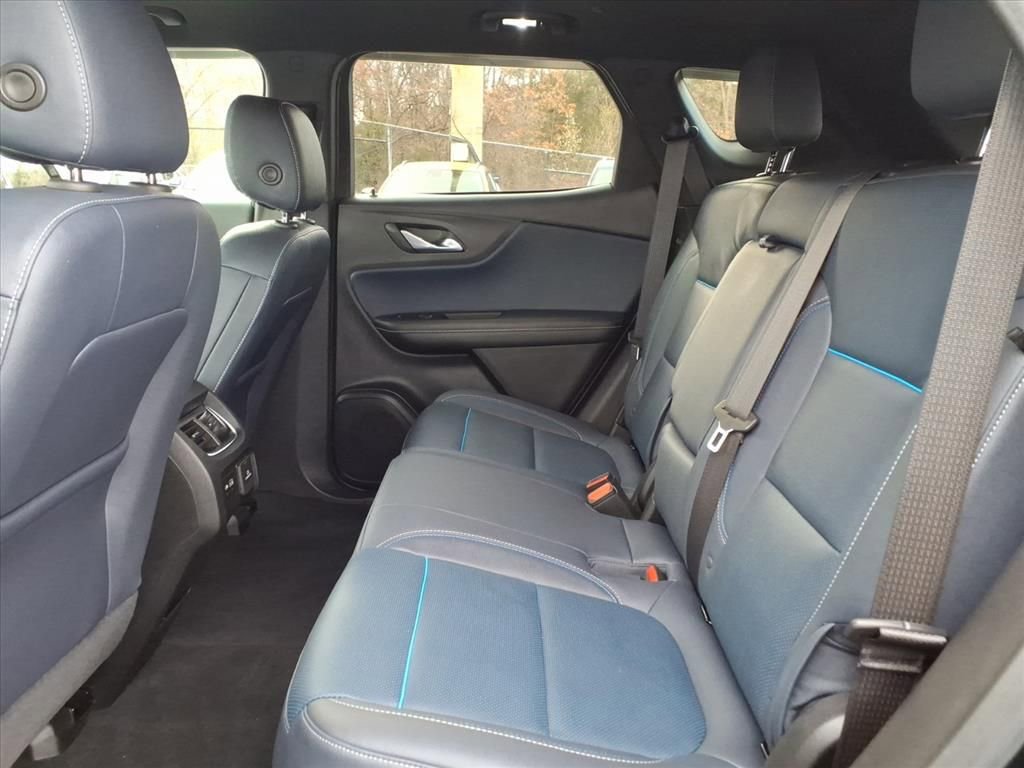 Certified 2023 Chevrolet Blazer RS w/ Enhanced Convenience Package image 16