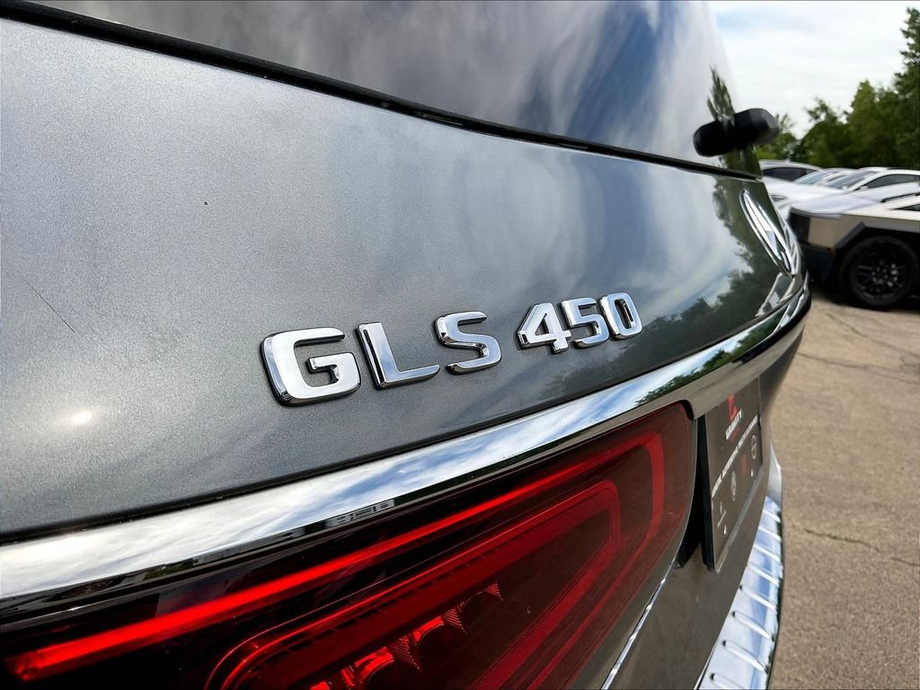 Used 2020 Mercedes-Benz GLS 450 4MATIC image 24