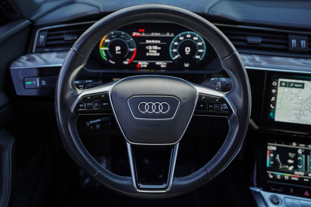 Used 2023 Audi e-tron Premium Plus AWD/4WD image 28