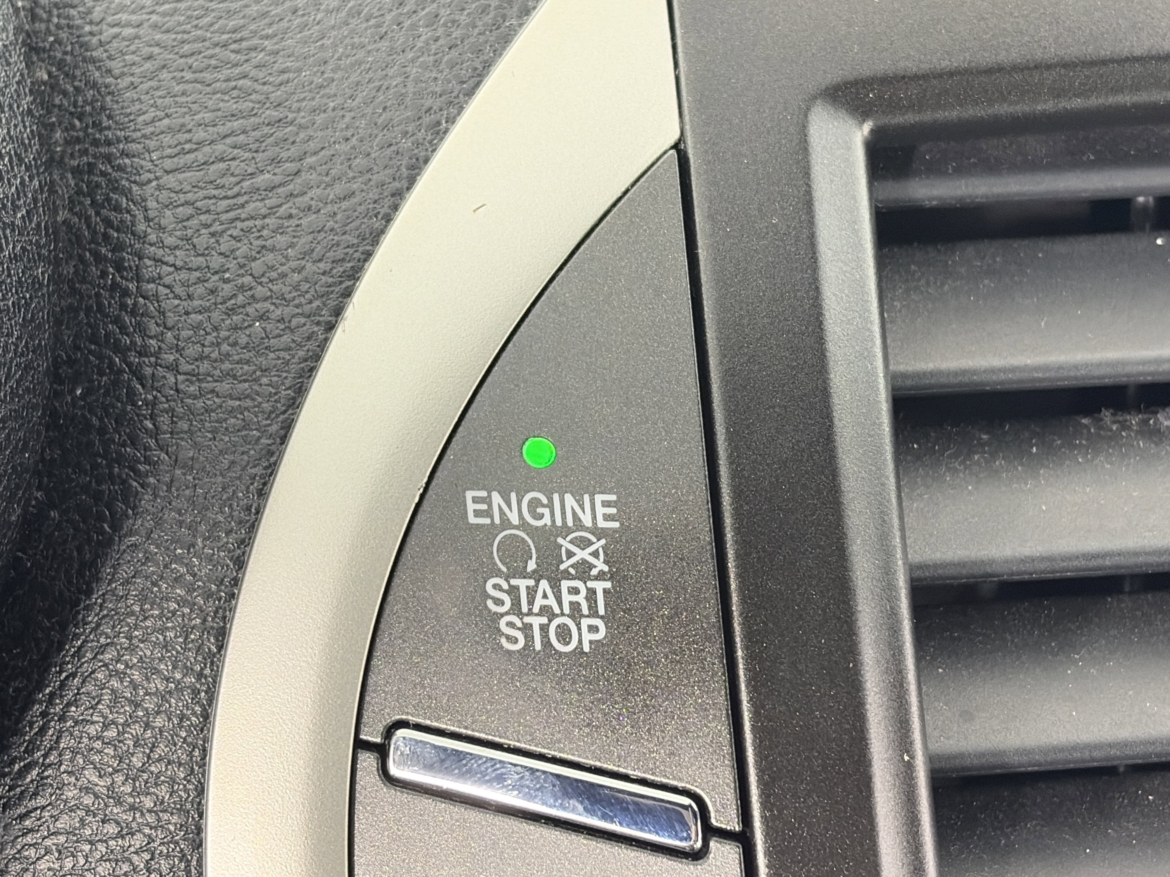 Used 2017 Lincoln MKC Select w/ Select Plus Package FWD image 27