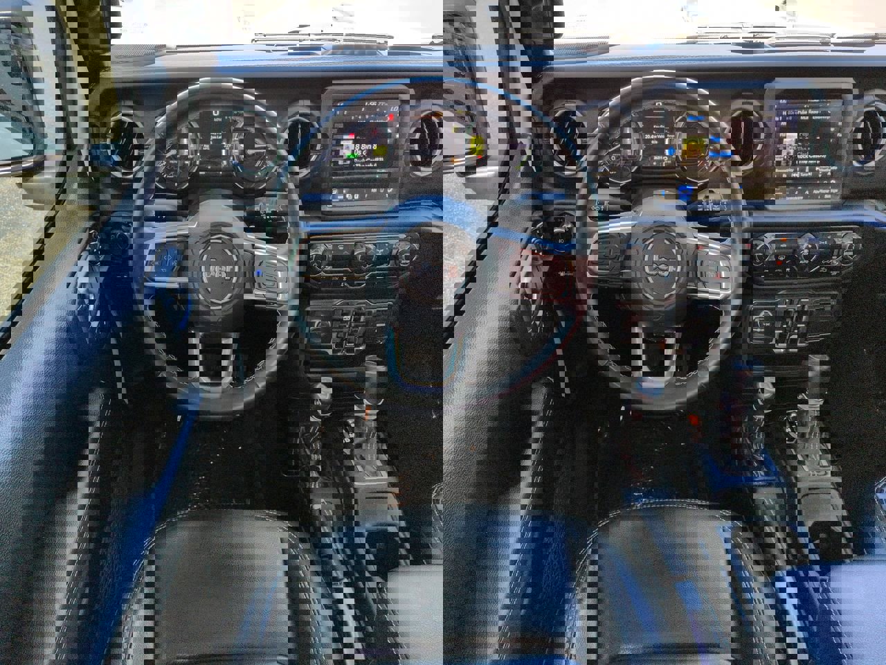 Used 2022 Jeep Wrangler Unlimited Sahara image 16