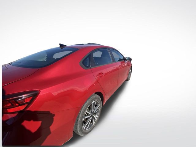 Used 2023 Kia Forte LXS image 11