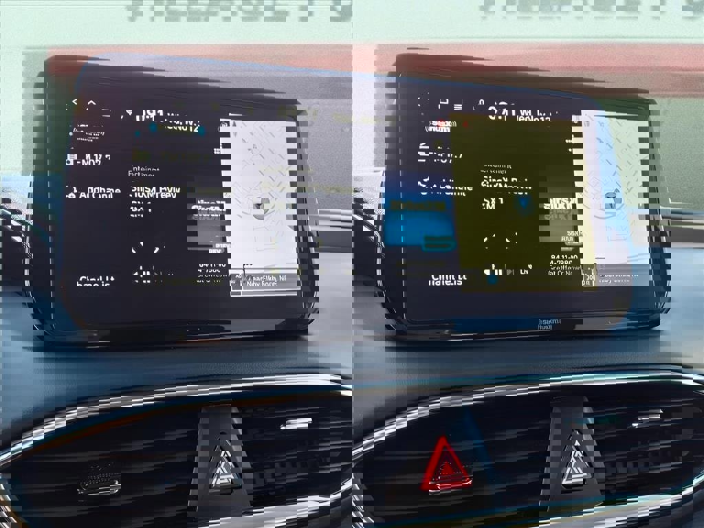 Used 2023 Hyundai Santa Fe SEL image 18