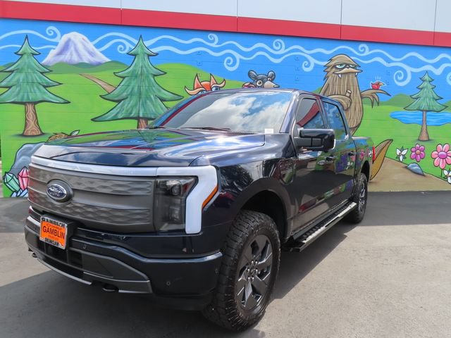 Used 2022 Ford F150 Lightning Lariat AWD/4WD image 3
