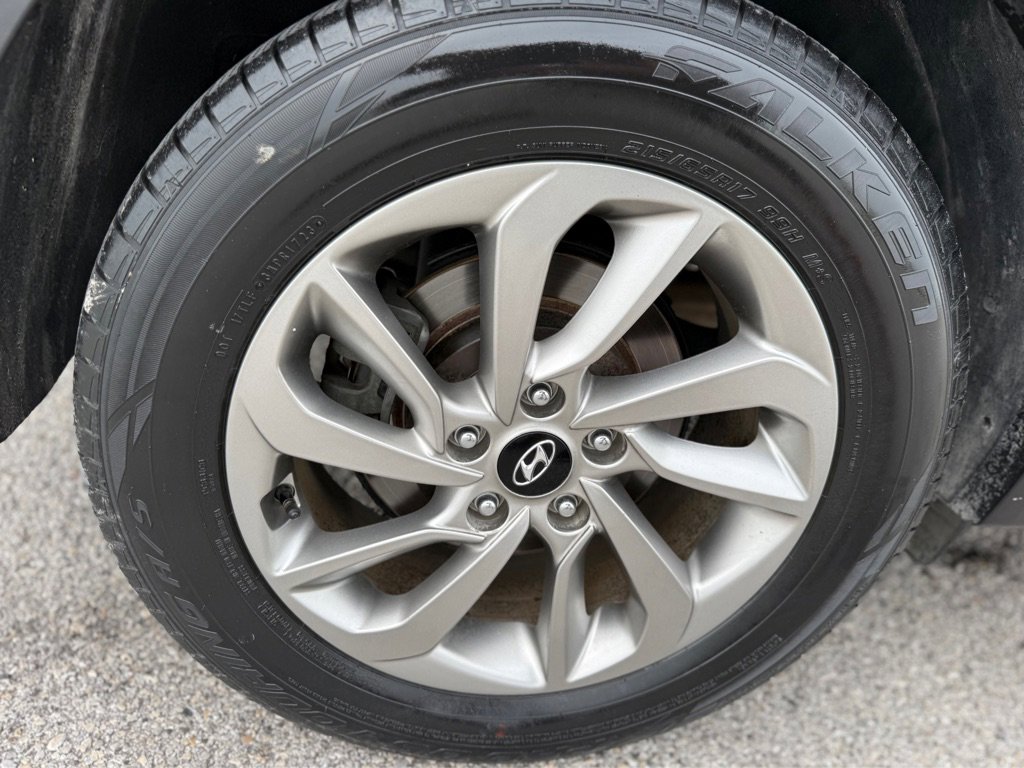 Used 2017 Hyundai Tucson SE Plus w/ Cargo Package AWD/4WD image 22