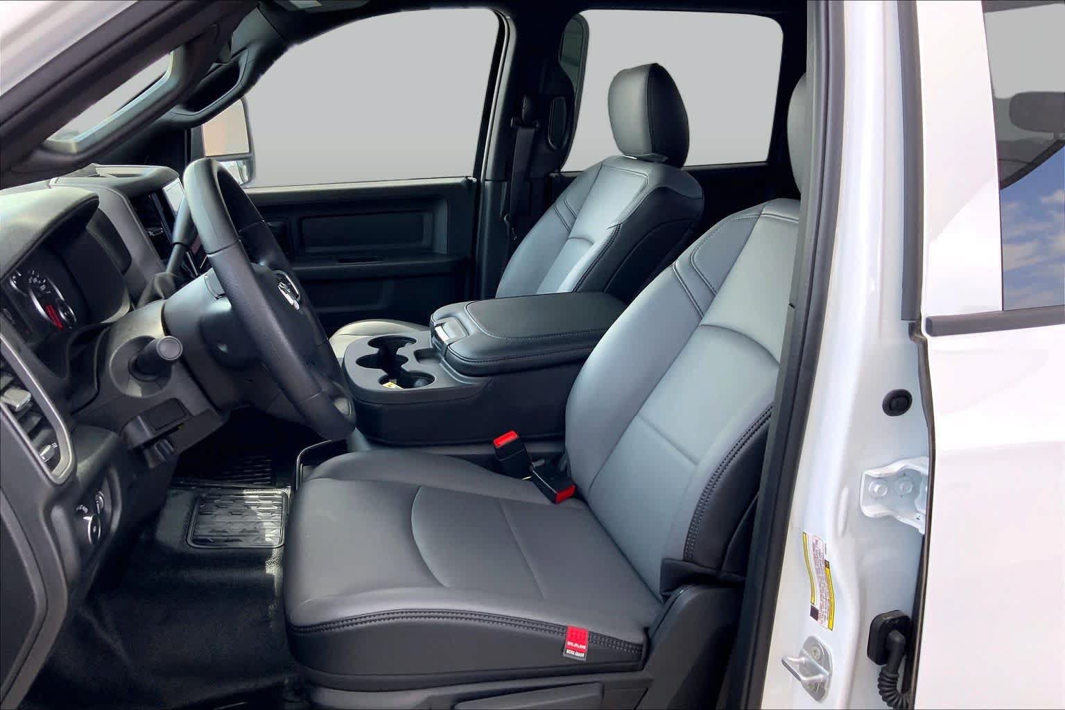 New 2026 RAM 4500 Tradesman AWD/4WD image 7