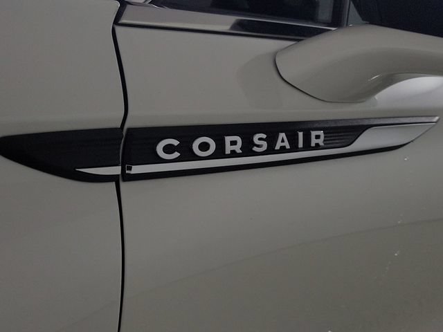 Used 2025 Lincoln Corsair Reserve FWD image 6
