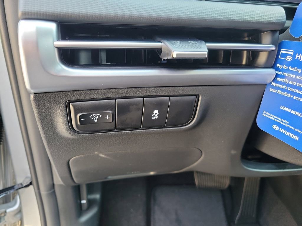 Used 2026 Hyundai Tucson SE FWD image 12