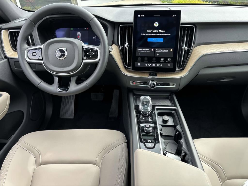 New 2026 Volvo XC60 B5 Plus w/ Protection Package Premier image 27