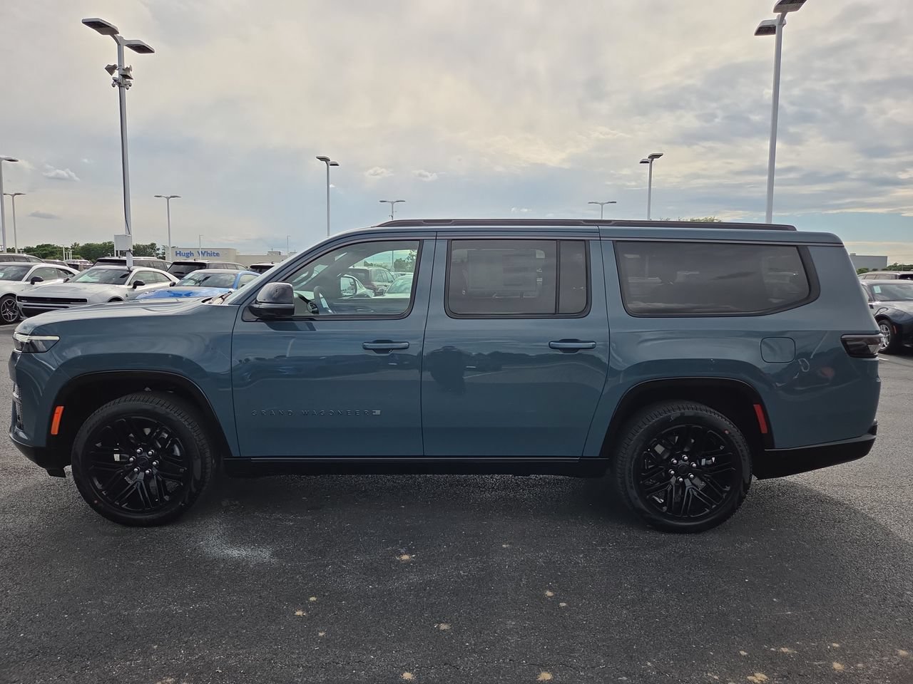 New 2026 Jeep Grand Wagoneer L Limited AWD/4WD image 4