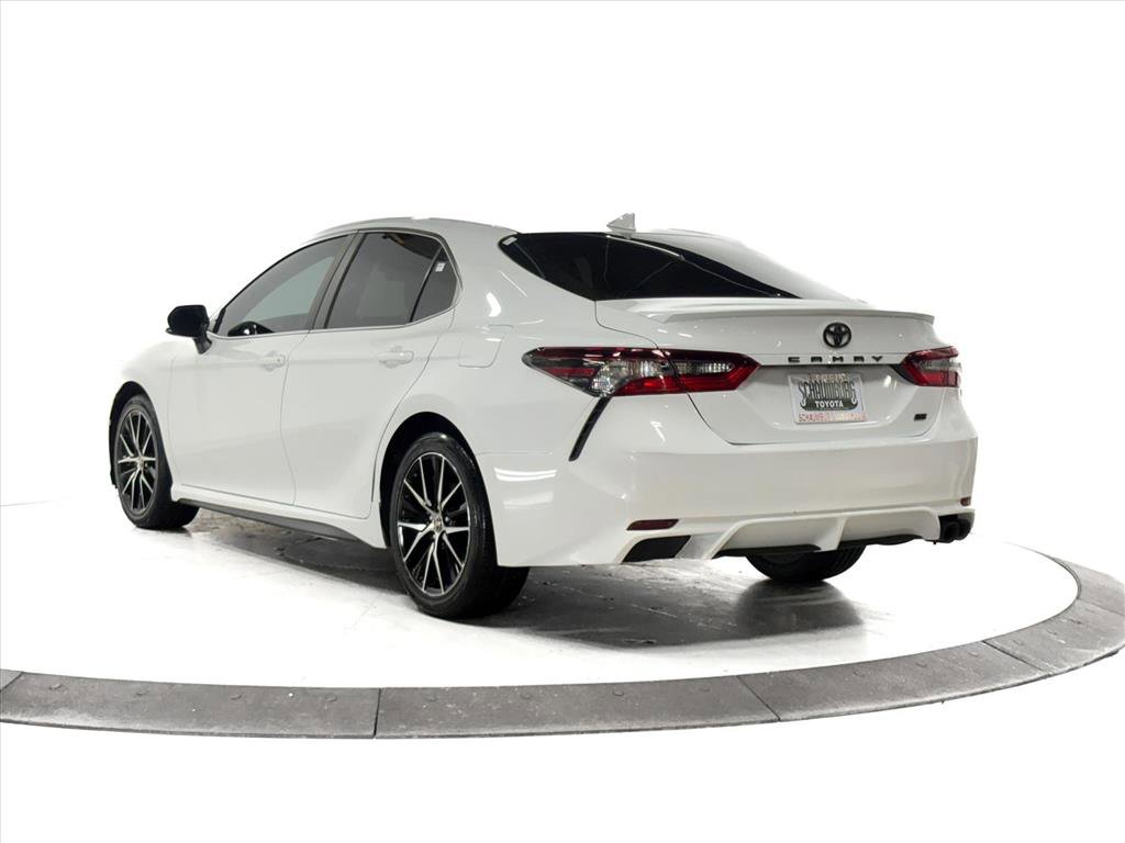 Certified 2022 Toyota Camry SE image 7